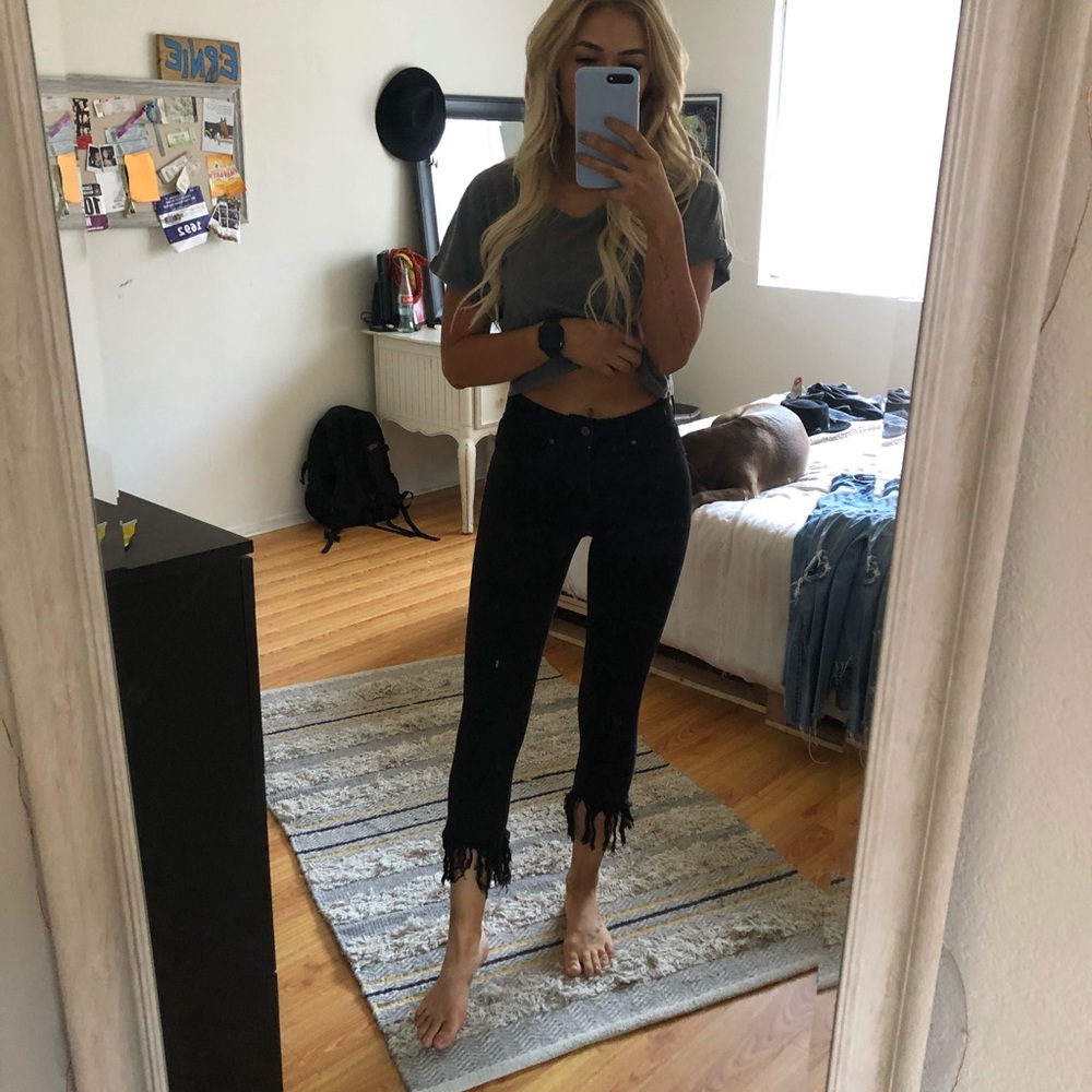 Levi’s crop black jeans with frayed hem